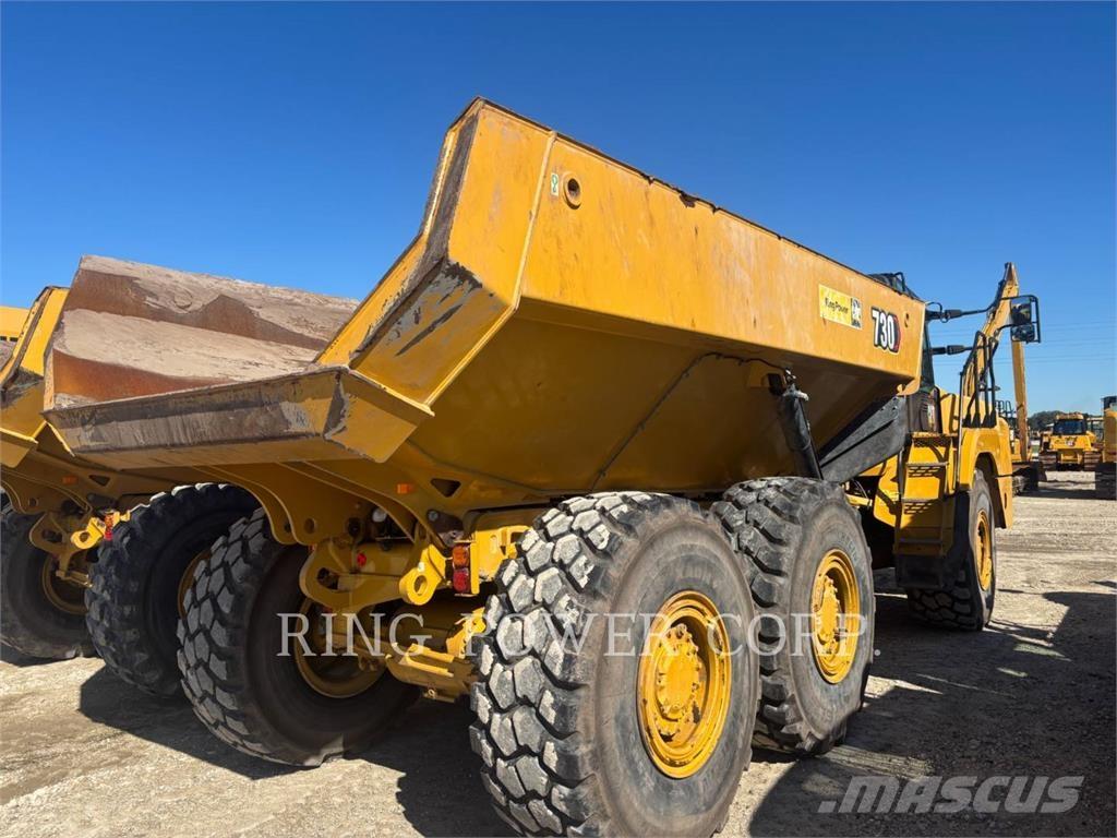 CAT 730TG Шарнирно-сочленённые самосвалы