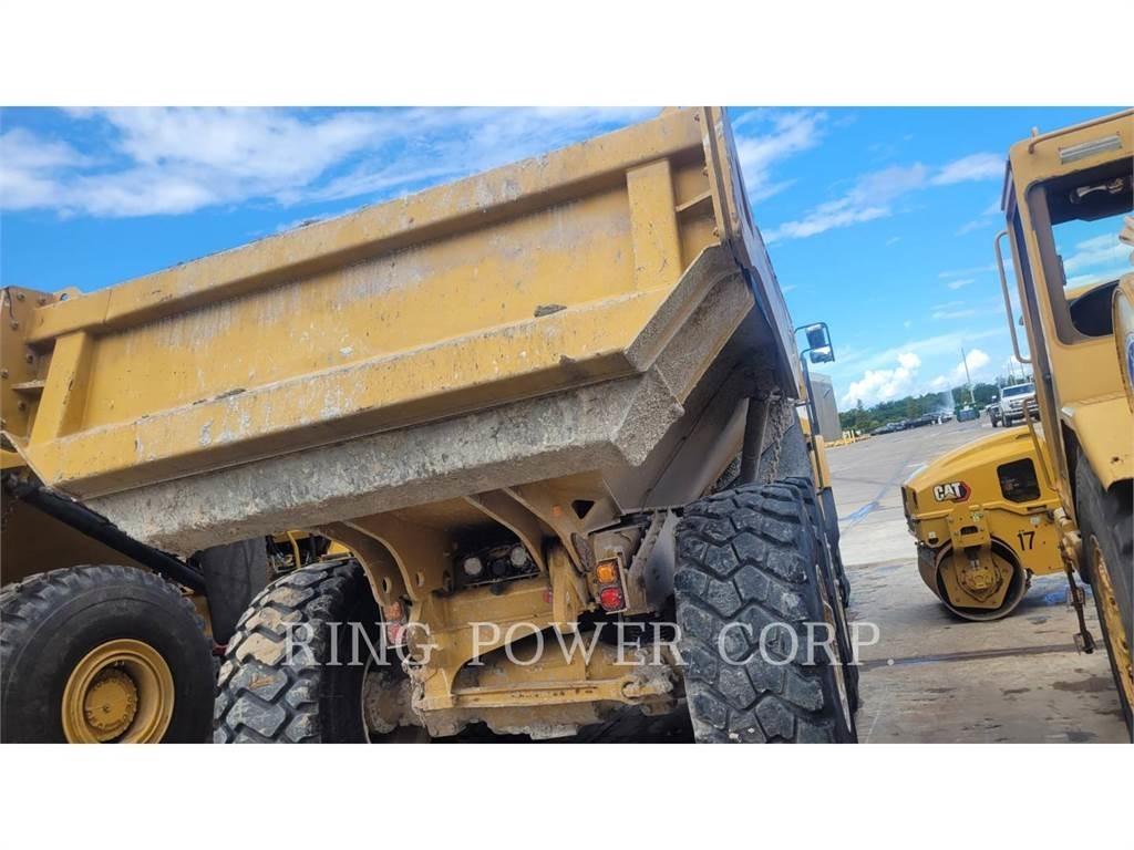 CAT 730WW Грузовики-цистерны