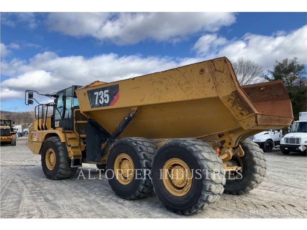 CAT 735 Шарнирно-сочленённые самосвалы