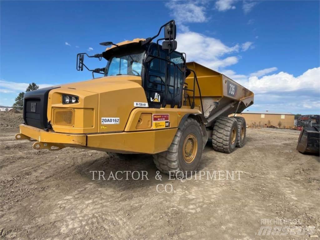 CAT 735 Шарнирно-сочленённые самосвалы