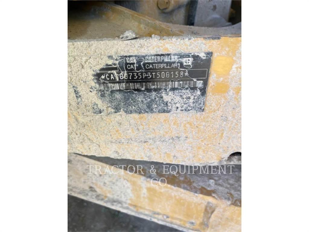 CAT 735 Шарнирно-сочленённые самосвалы
