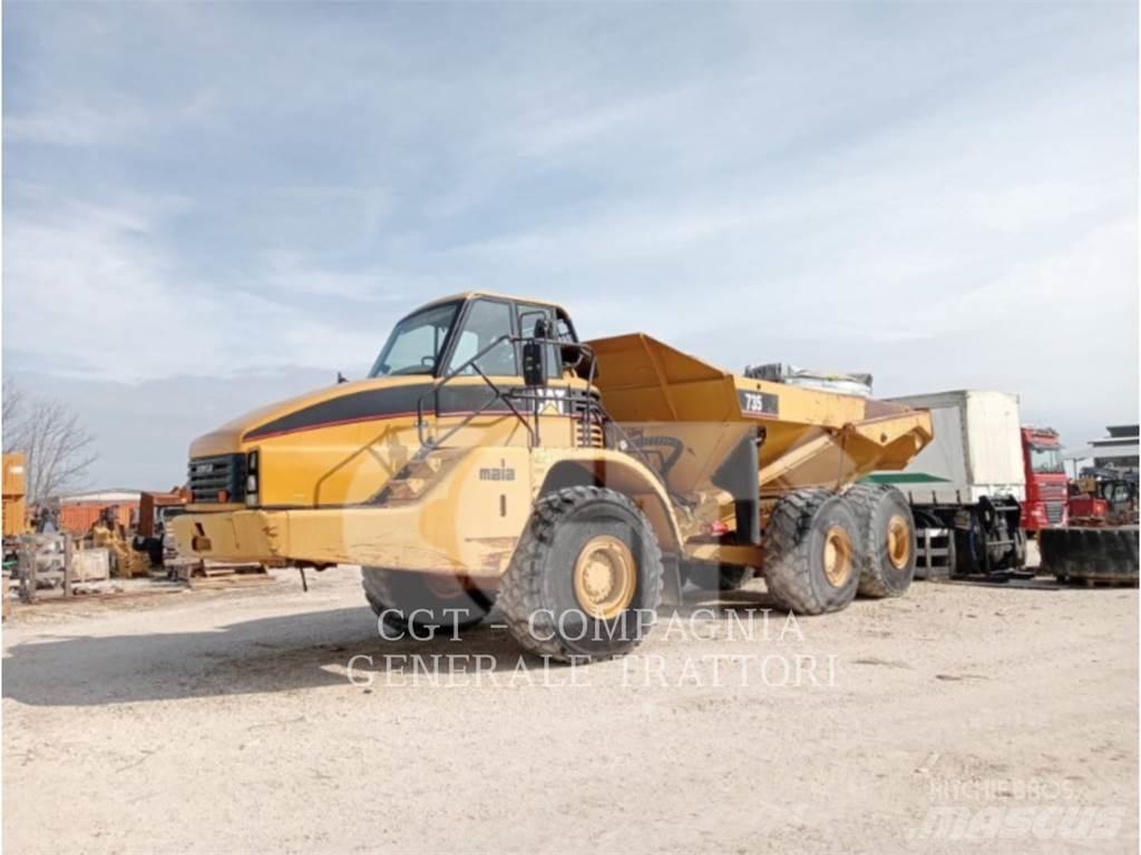 CAT 735 Шарнирно-сочленённые самосвалы