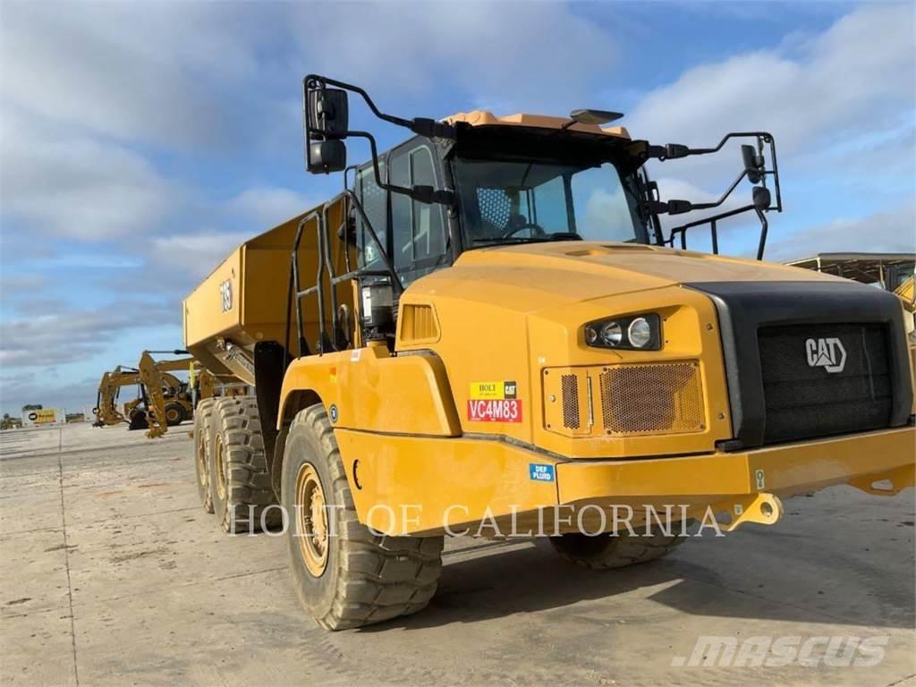 CAT 735 Шарнирно-сочленённые самосвалы