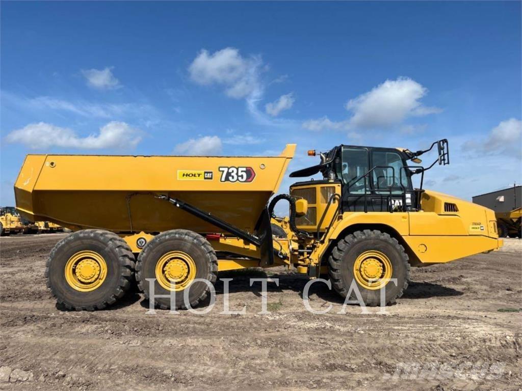 CAT 735 Шарнирно-сочленённые самосвалы