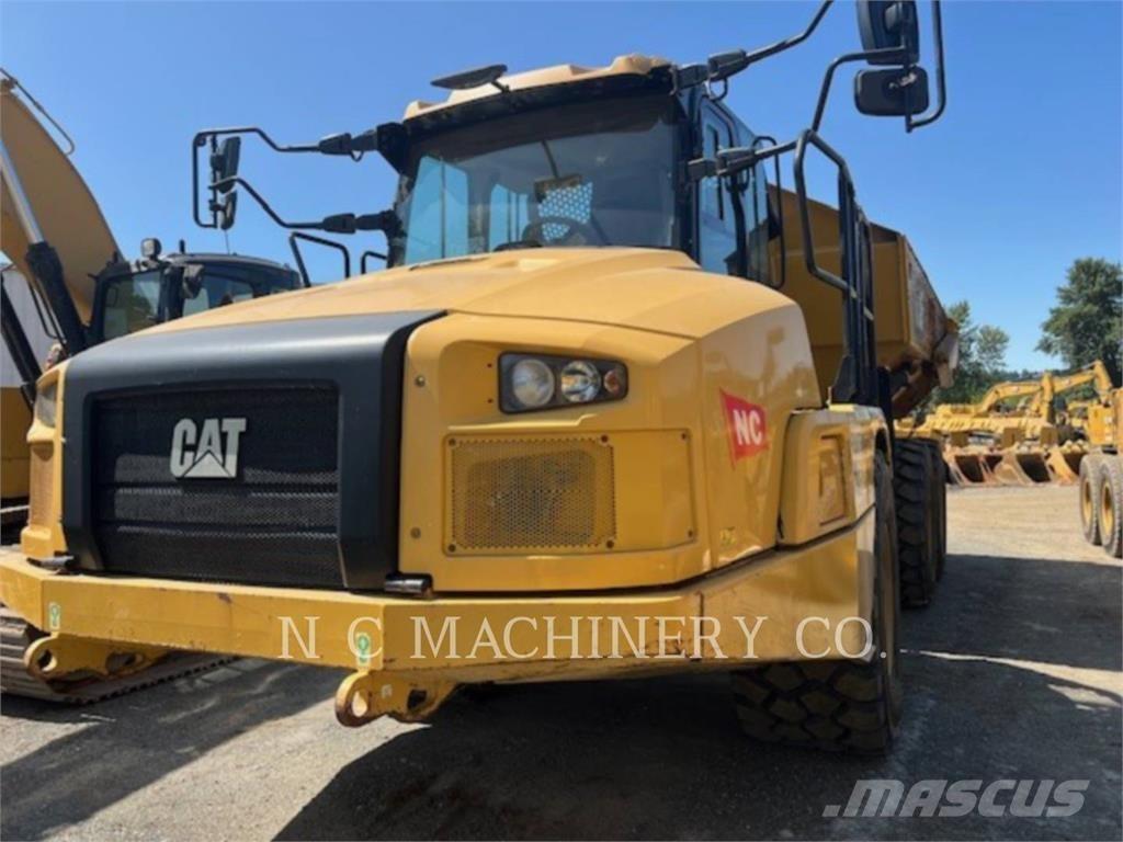 CAT 735 Шарнирно-сочленённые самосвалы