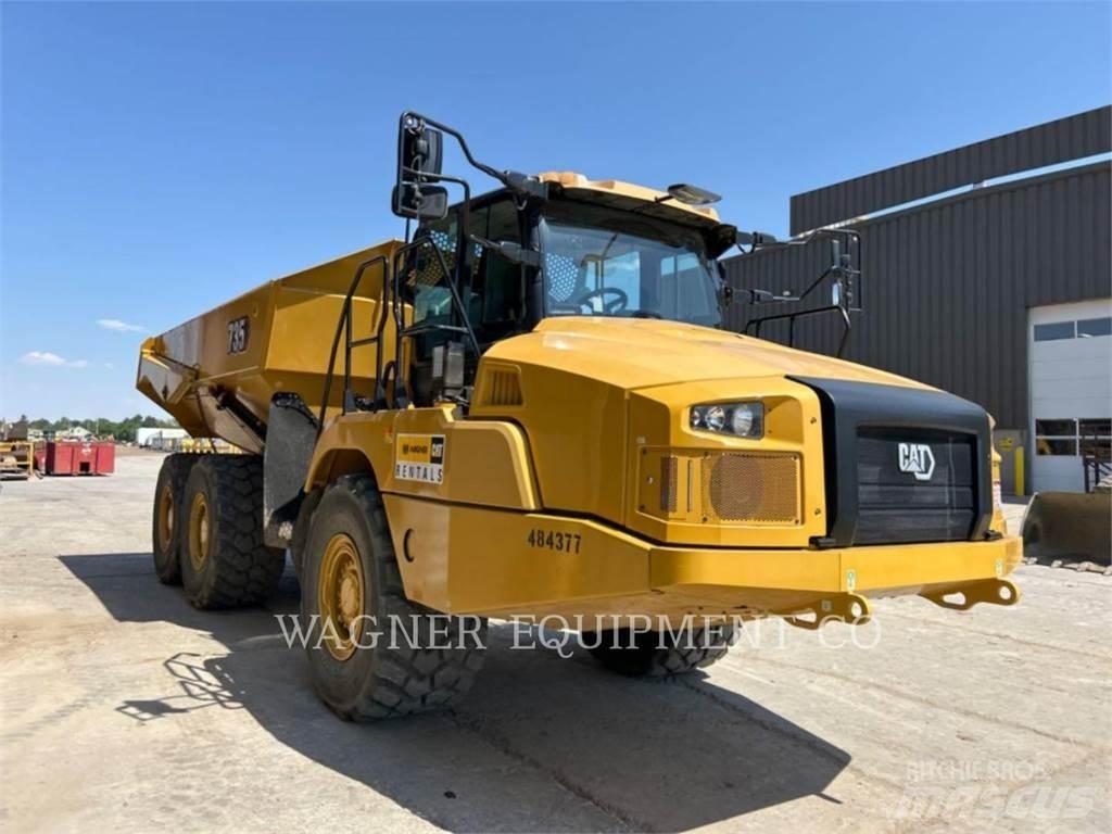 CAT 735 Шарнирно-сочленённые самосвалы