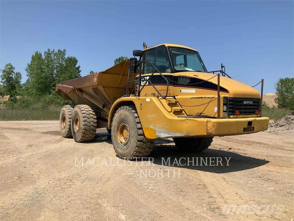 CAT 735 T (OLD) Шарнирно-сочленённые самосвалы