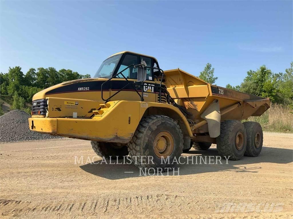 CAT 735 T (OLD) Шарнирно-сочленённые самосвалы