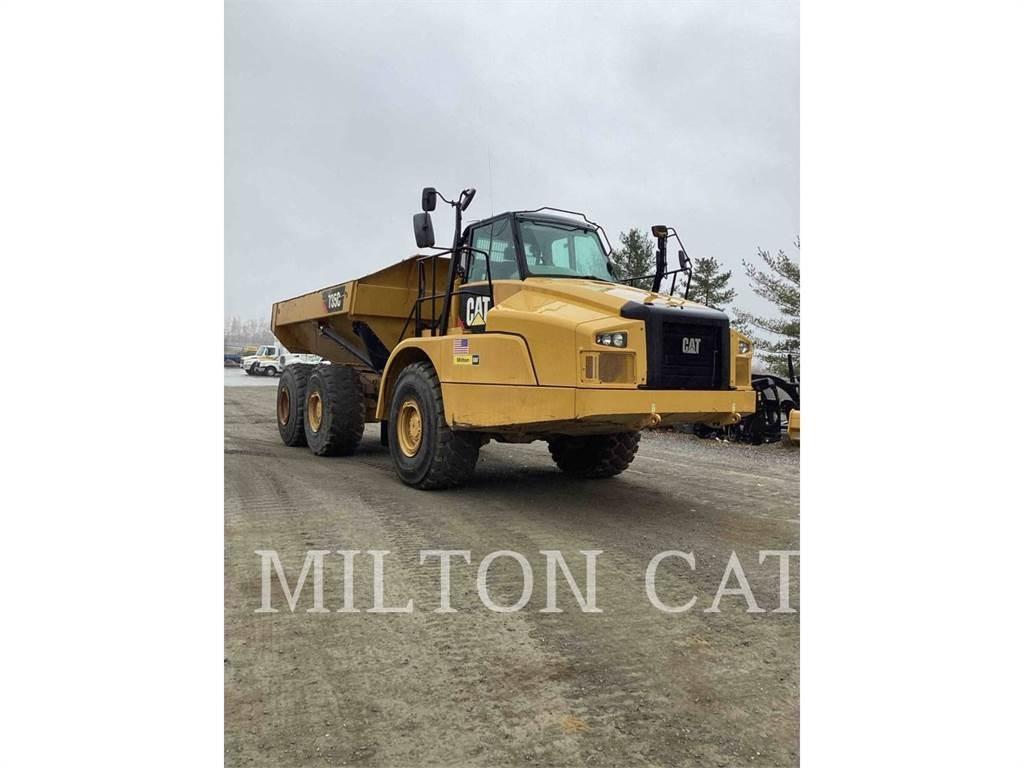CAT 735C Шарнирно-сочленённые самосвалы