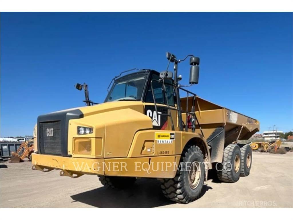 CAT 735C Шарнирно-сочленённые самосвалы