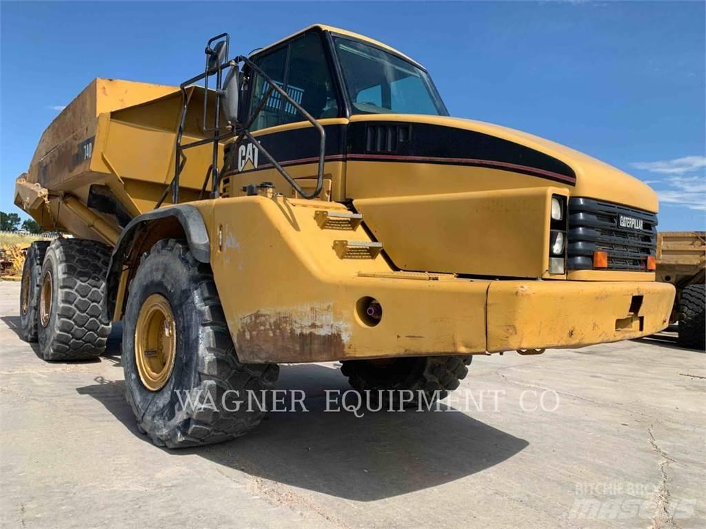 CAT 740 Шарнирно-сочленённые самосвалы