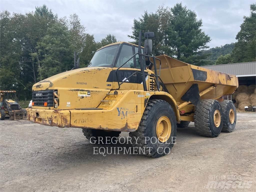 CAT 740 Шарнирно-сочленённые самосвалы