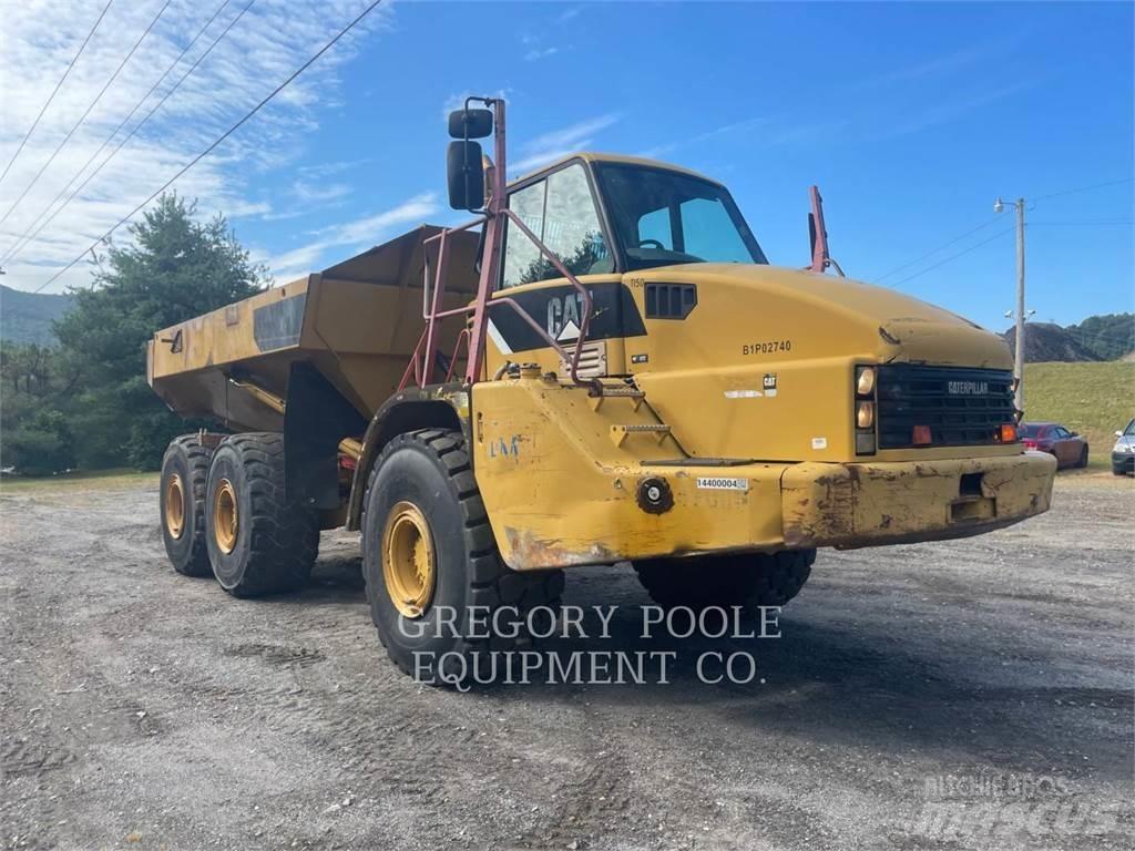 CAT 740 Шарнирно-сочленённые самосвалы