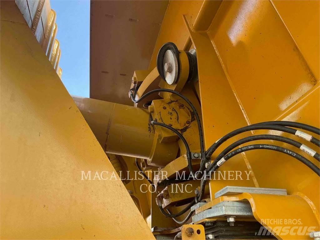 CAT 740 EJECTOR Шарнирно-сочленённые самосвалы