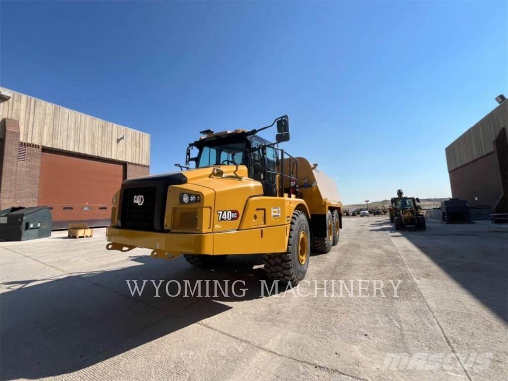 CAT 740 GC Шарнирно-сочленённые самосвалы