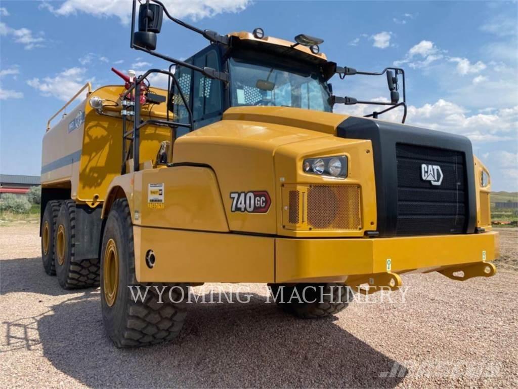 CAT 740 GC Шарнирно-сочленённые самосвалы