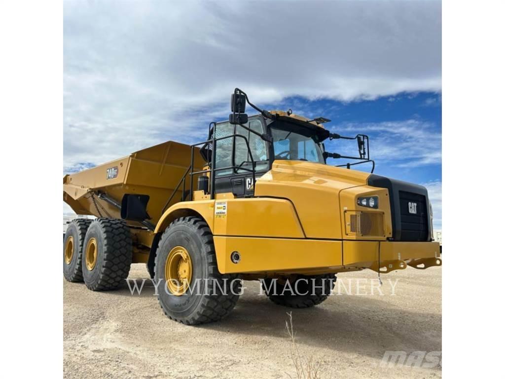 CAT 740 GC Шарнирно-сочленённые самосвалы