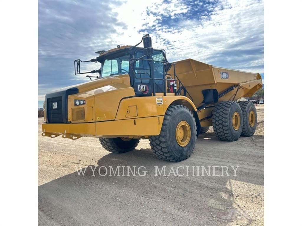 CAT 740 GC Шарнирно-сочленённые самосвалы