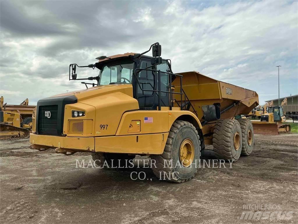 CAT 740 GC Шарнирно-сочленённые самосвалы