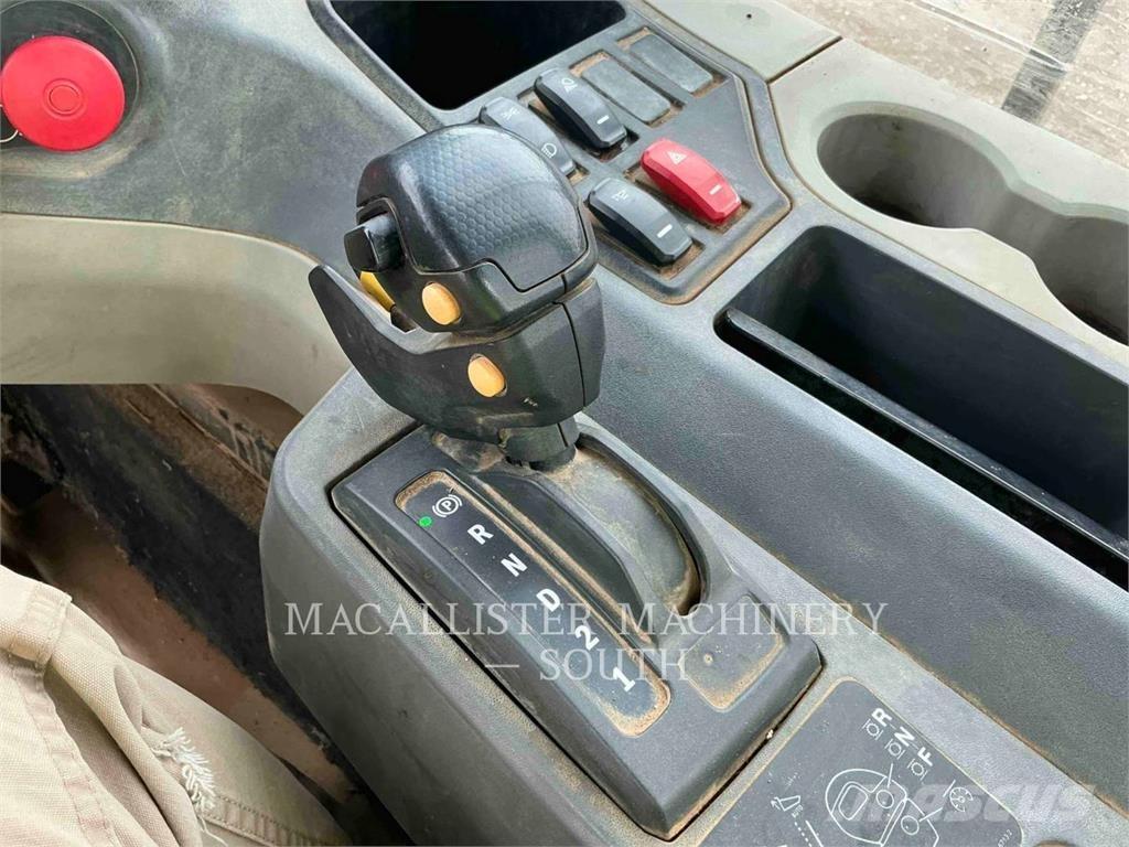 CAT 740 GC Шарнирно-сочленённые самосвалы