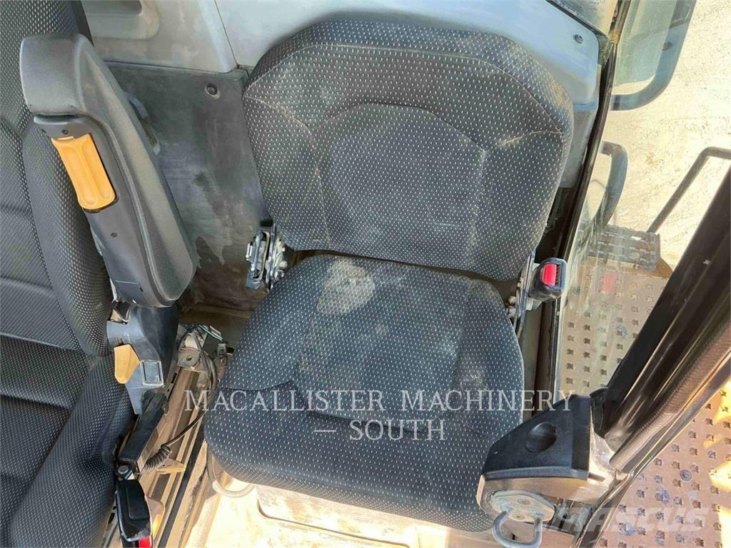 CAT 740 GC Шарнирно-сочленённые самосвалы