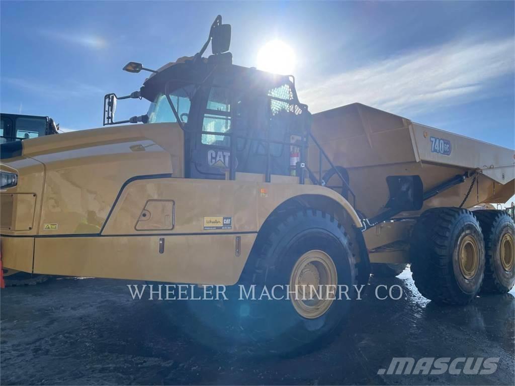 CAT 740 GC TG Шарнирно-сочленённые самосвалы