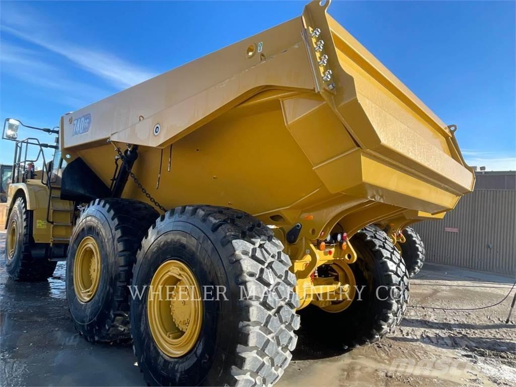 CAT 740 GC TG Шарнирно-сочленённые самосвалы