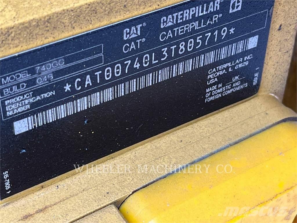 CAT 740 GC TG Шарнирно-сочленённые самосвалы