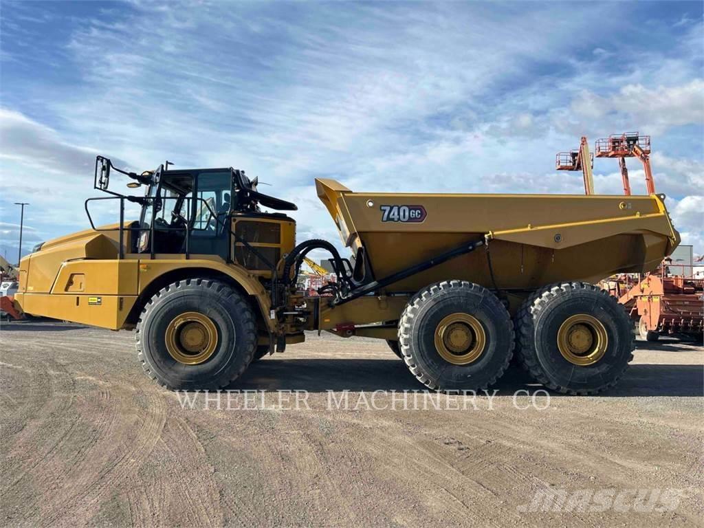 CAT 740 GC TG Шарнирно-сочленённые самосвалы