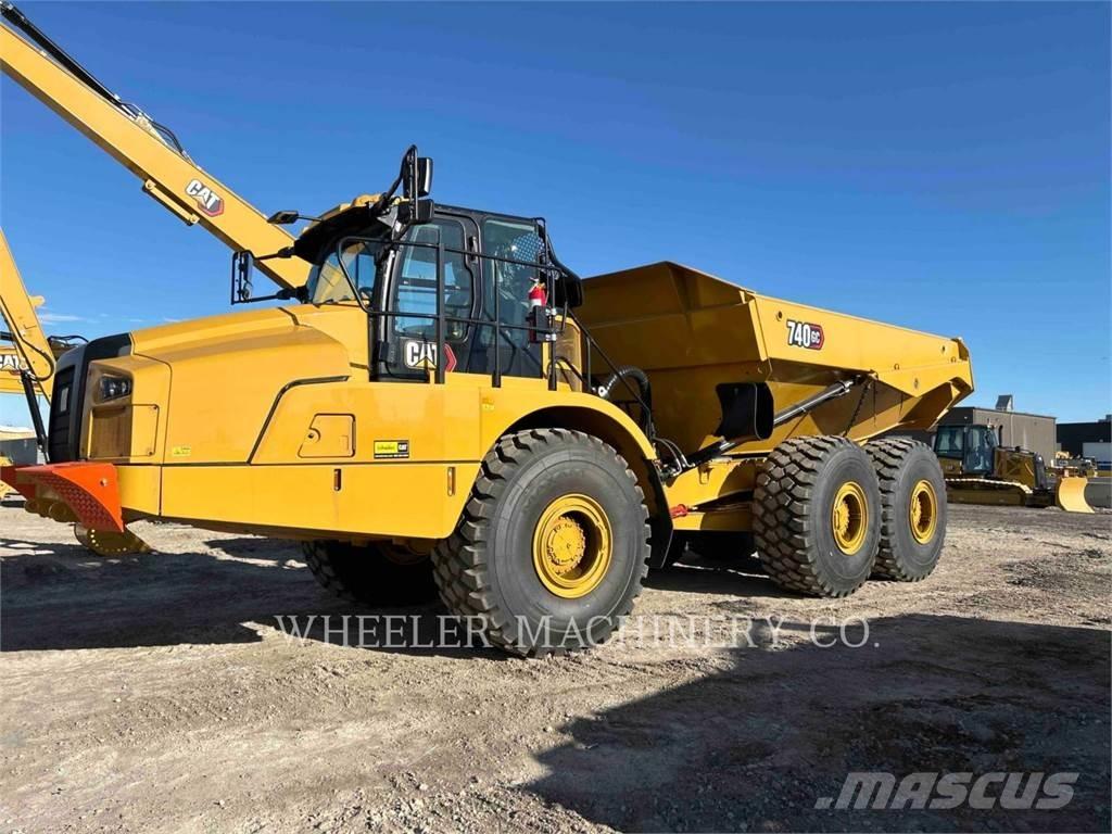 CAT 740 GC TG Шарнирно-сочленённые самосвалы