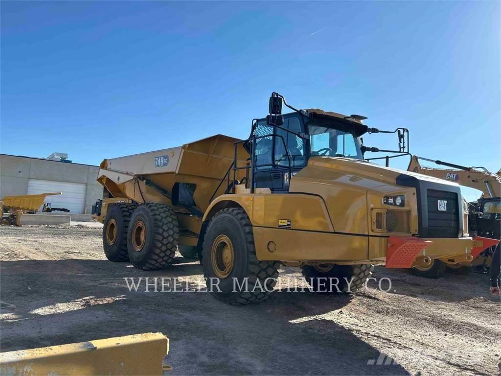 CAT 740 GC TG Шарнирно-сочленённые самосвалы