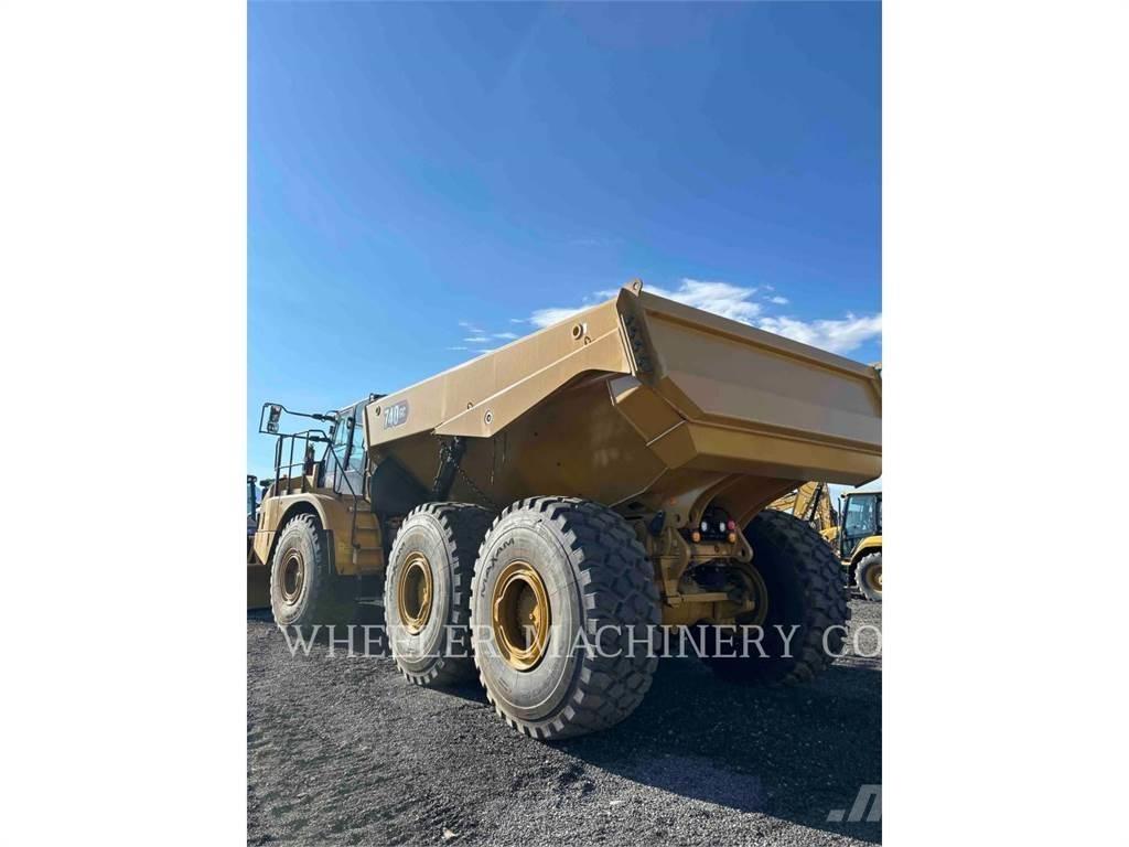 CAT 740 GC TG Шарнирно-сочленённые самосвалы