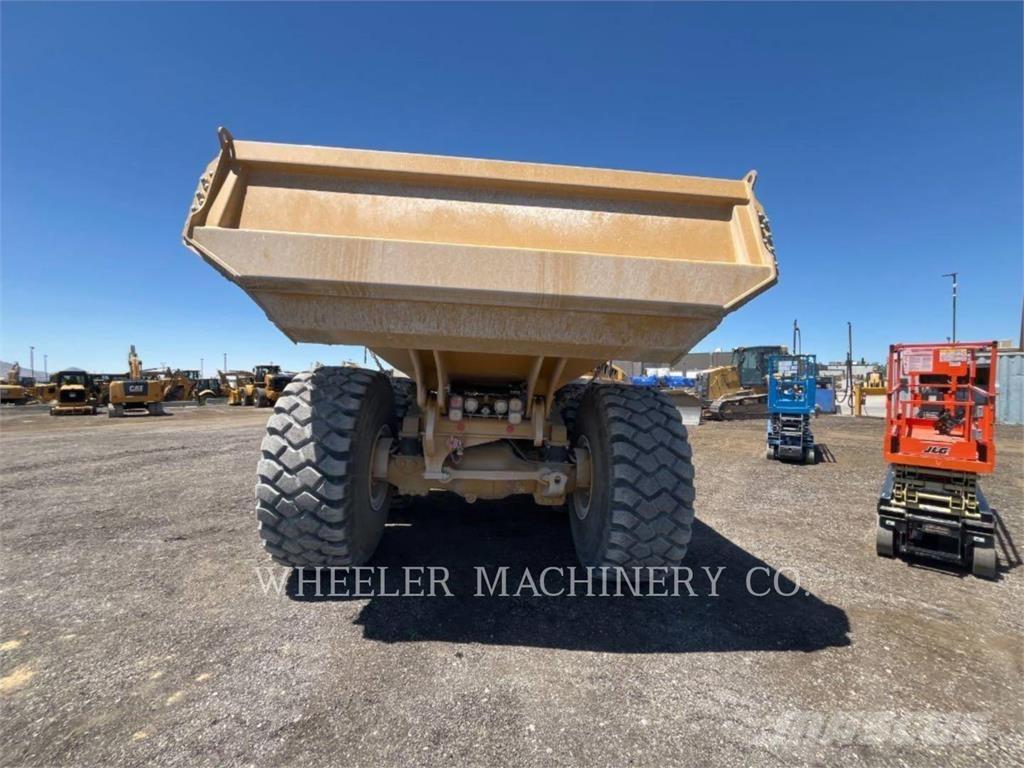 CAT 740 GC TG Шарнирно-сочленённые самосвалы