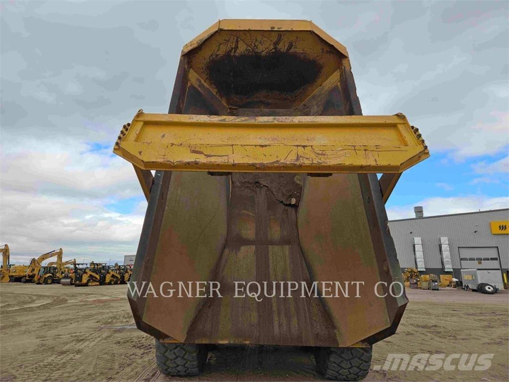 CAT 74004GC Шарнирно-сочленённые самосвалы