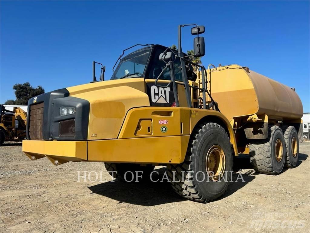 CAT 740B Грузовики-цистерны