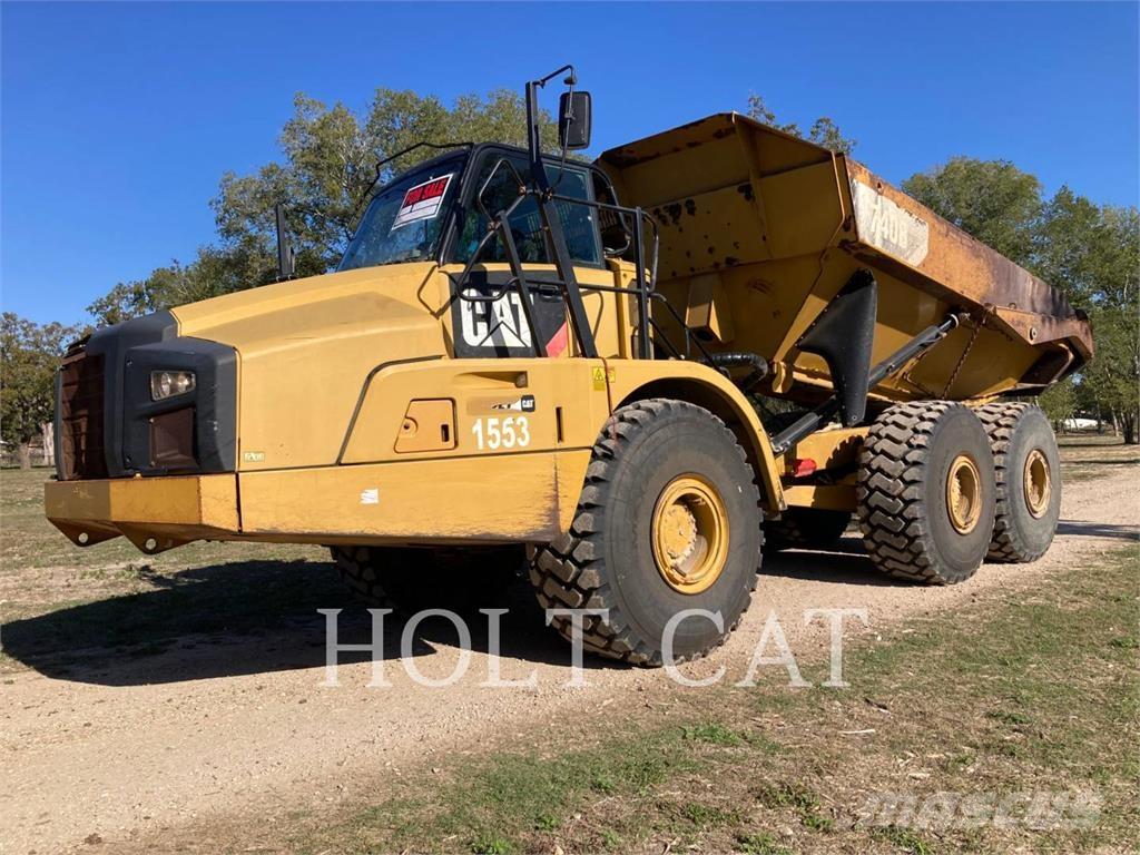 CAT 740B Шарнирно-сочленённые самосвалы