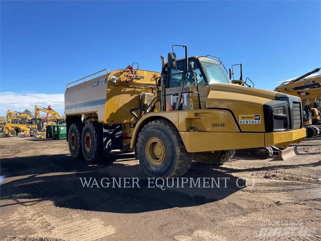 CAT 740B WT RB Поливочные машины
