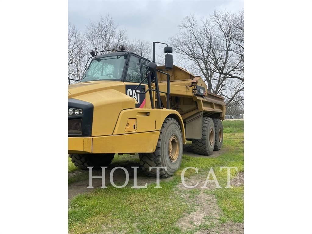 CAT 740BEJ Шарнирно-сочленённые самосвалы