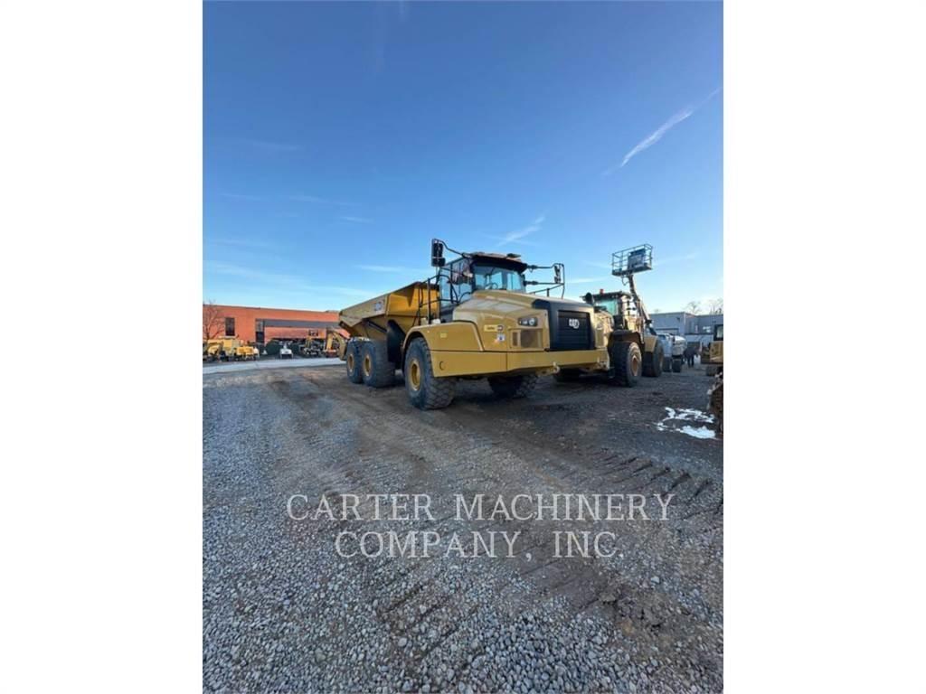 CAT 740GC Шарнирно-сочленённые самосвалы