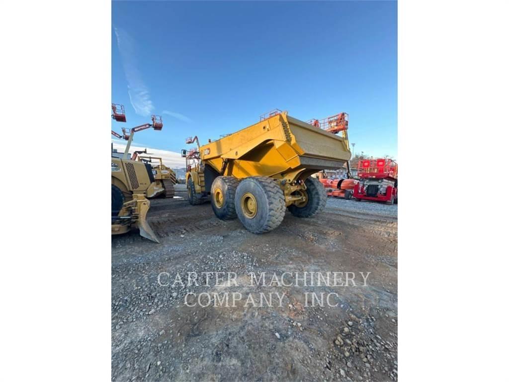 CAT 740GC Шарнирно-сочленённые самосвалы