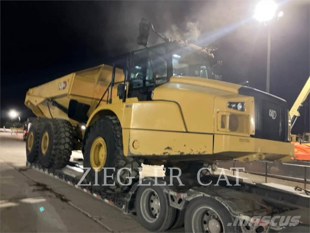 CAT 740GC Шарнирно-сочленённые самосвалы