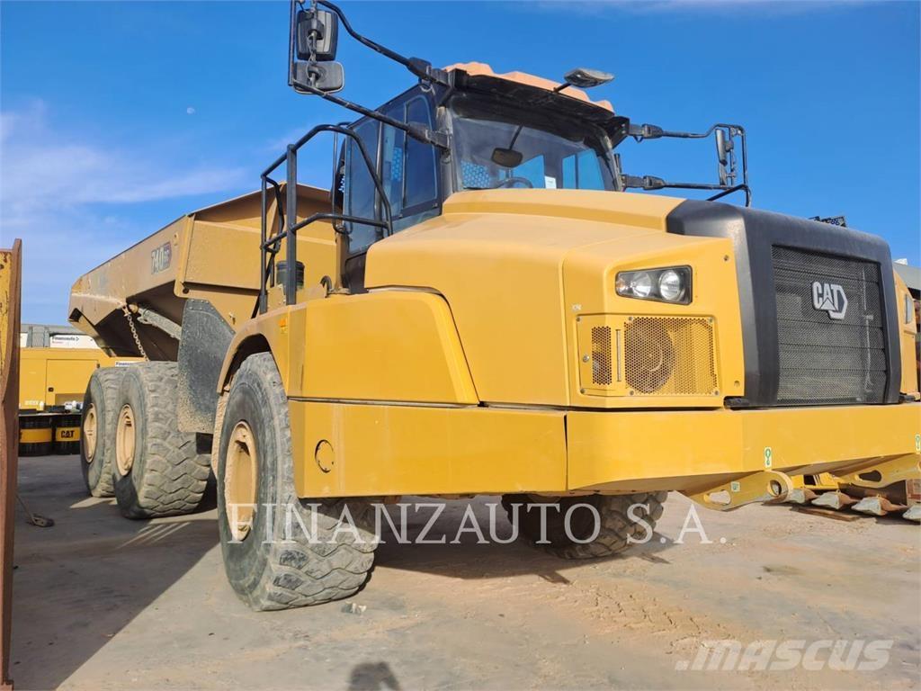 CAT 740GC Шарнирно-сочленённые самосвалы