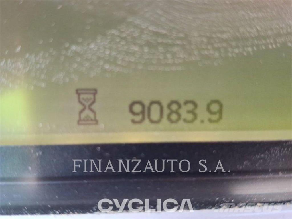 CAT 740GC Шарнирно-сочленённые самосвалы