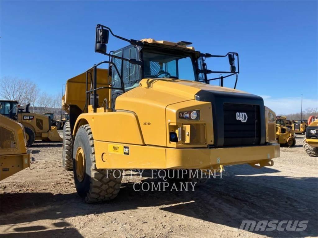 CAT 740GC-04 Шарнирно-сочленённые самосвалы