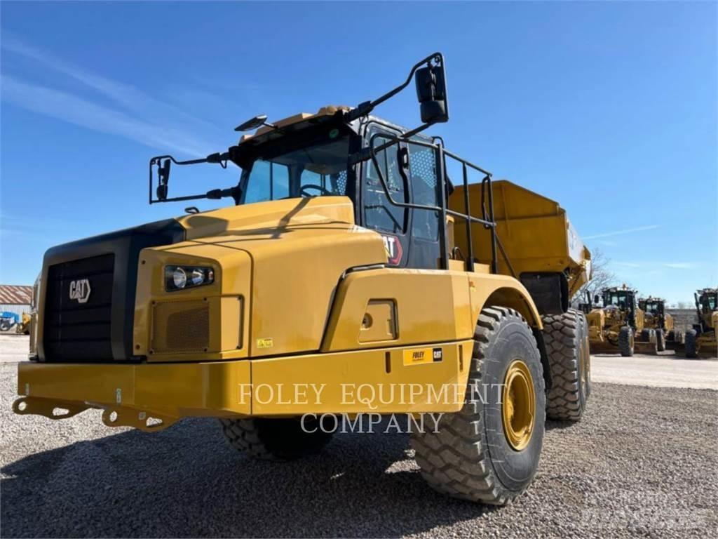CAT 740GC-04 Шарнирно-сочленённые самосвалы