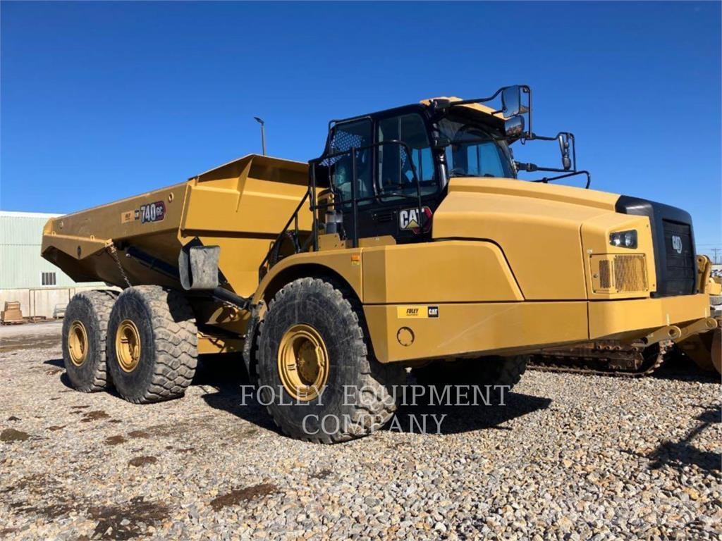 CAT 740GC-04 Шарнирно-сочленённые самосвалы