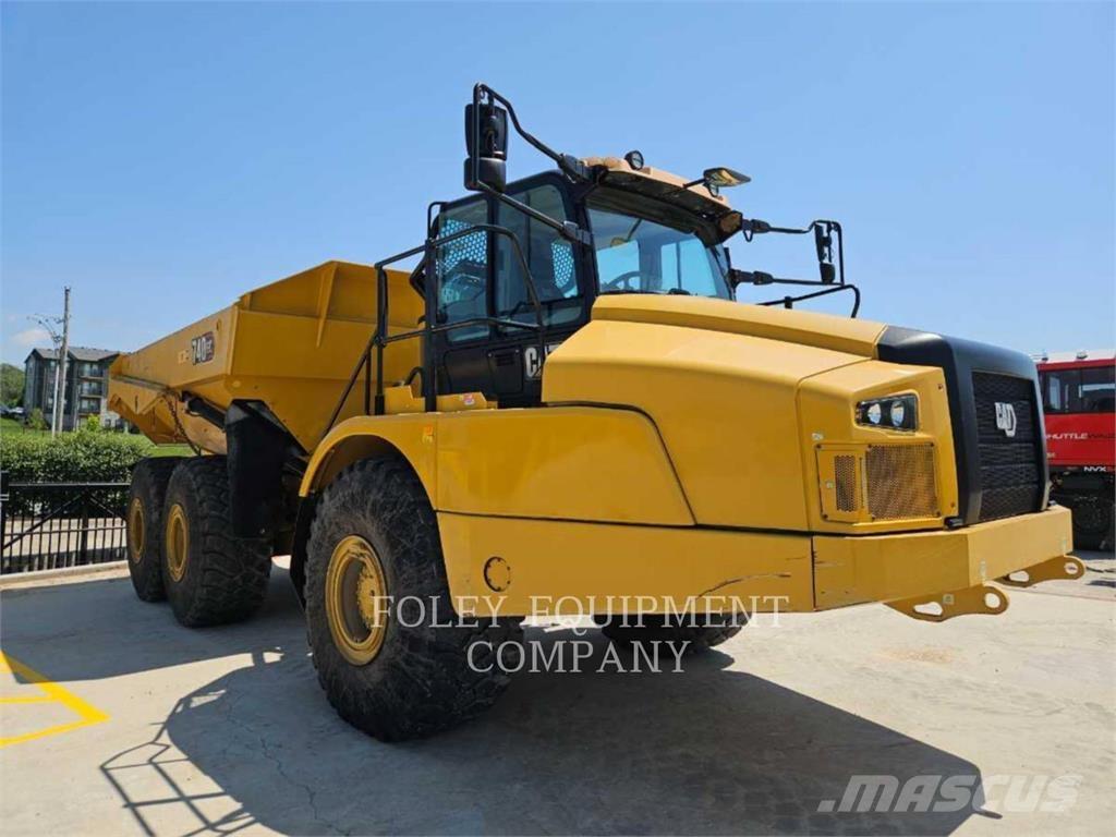 CAT 740GC-04 Шарнирно-сочленённые самосвалы