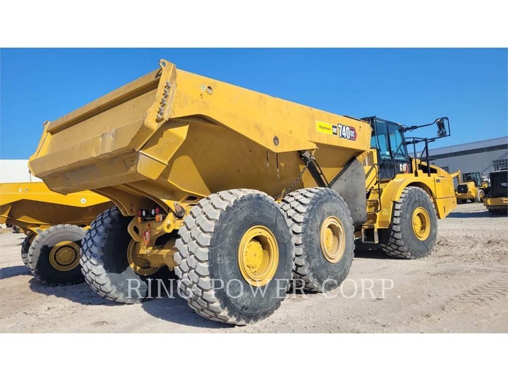 CAT 740GCTG Шарнирно-сочленённые самосвалы