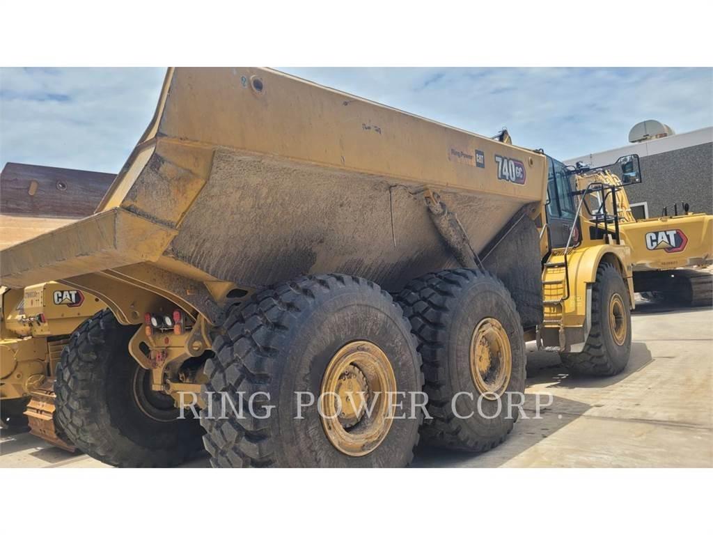CAT 740GCTG Шарнирно-сочленённые самосвалы
