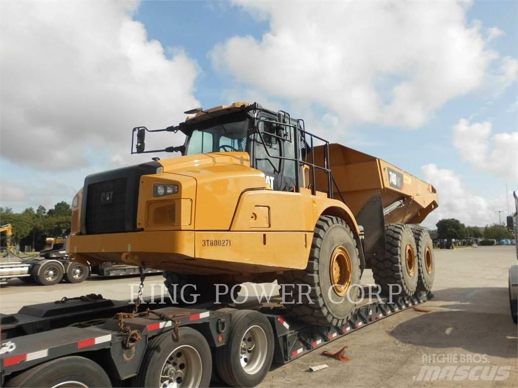 CAT 740GCTG Шарнирно-сочленённые самосвалы